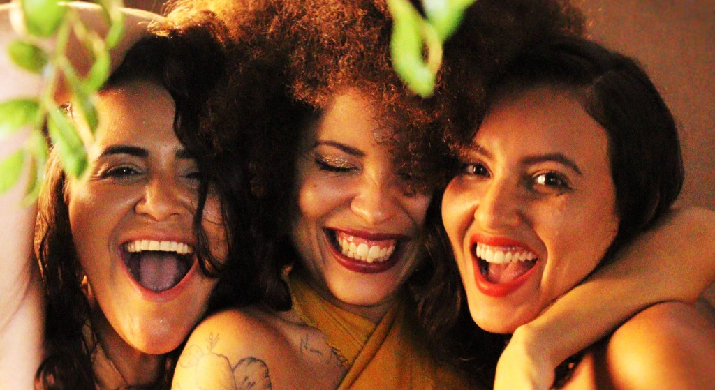 EP de estreia da Coisaluz é um manifesto de origens e&nbsp;feminista