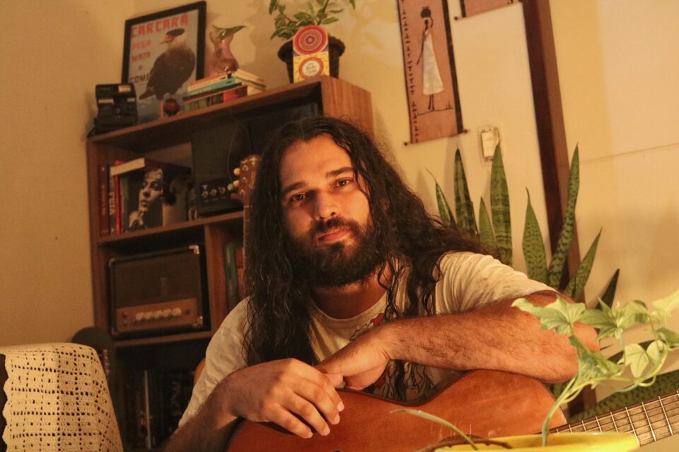 Entre Natal e a Bahia: Felipe Wander lança single que estará em seu próximo&nbsp;disco