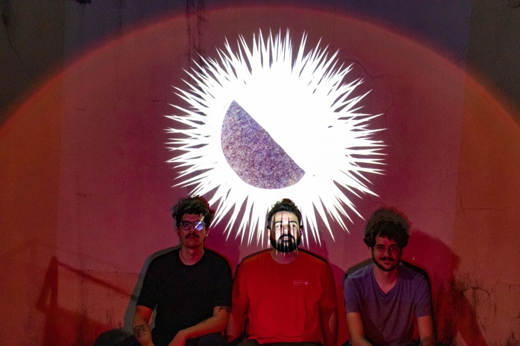 Ciro e a Cidade lança single Rio do&nbsp;Fogo