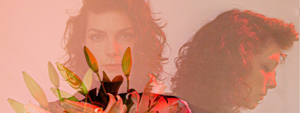 Bárbara Eugênia dá ao brega o tamanho que ele&nbsp;merece