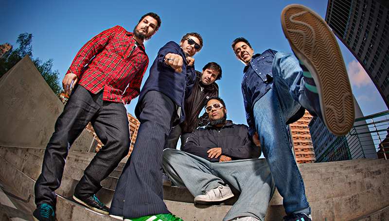 Vinte anos de Enxugando Gelo, estreia de BNegão & Os Seletores de&nbsp;Frequência