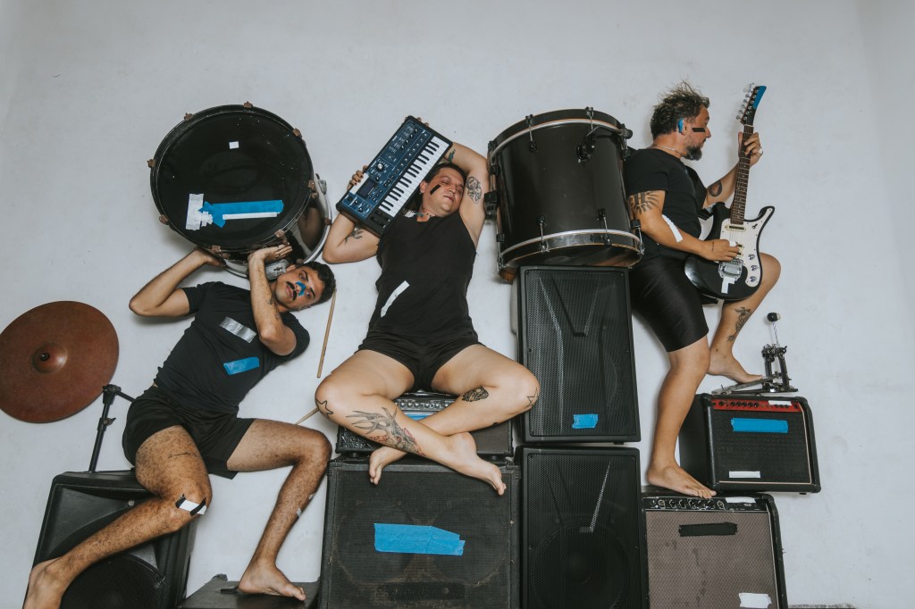 Vagalumes do Mar fecha o ano com single apontando novos&nbsp;caminhos